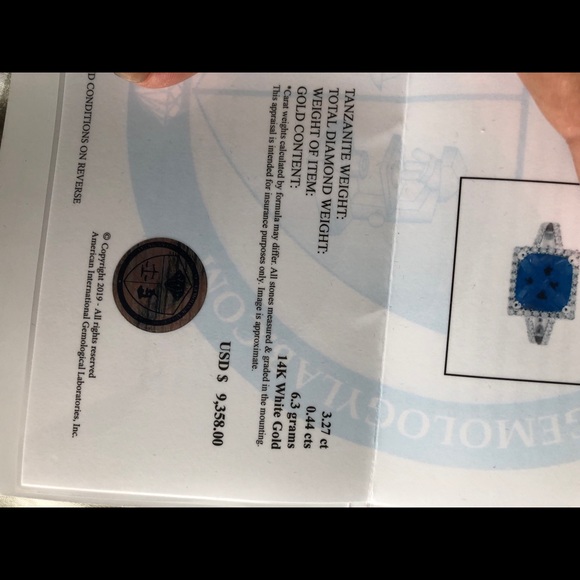 14K Gold Tanzanite & Diamond Ring - Picture 8 of 8